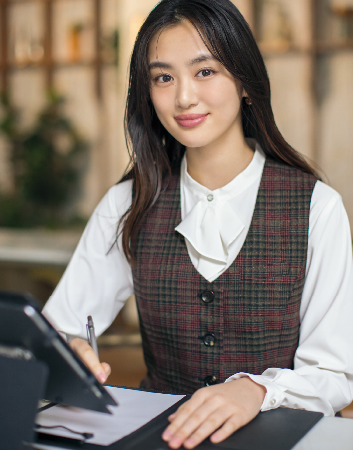 SEASON CATALOG 2025-2026aw